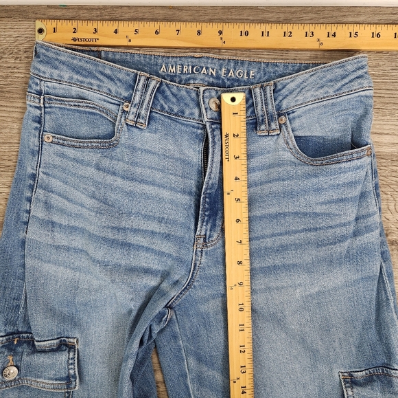 American Eagle Super High Rise Baggy Wide Leg Cargo Jeans Size 8 - Picture 6 of 13